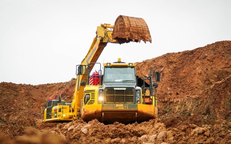 PPRE Teken Kontrak Pertambangan di Halmahera Timur