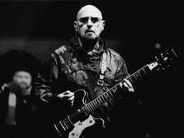 Edisi Langka! Bonehead dan Epiphone Hadirkan Gitar Kolektor