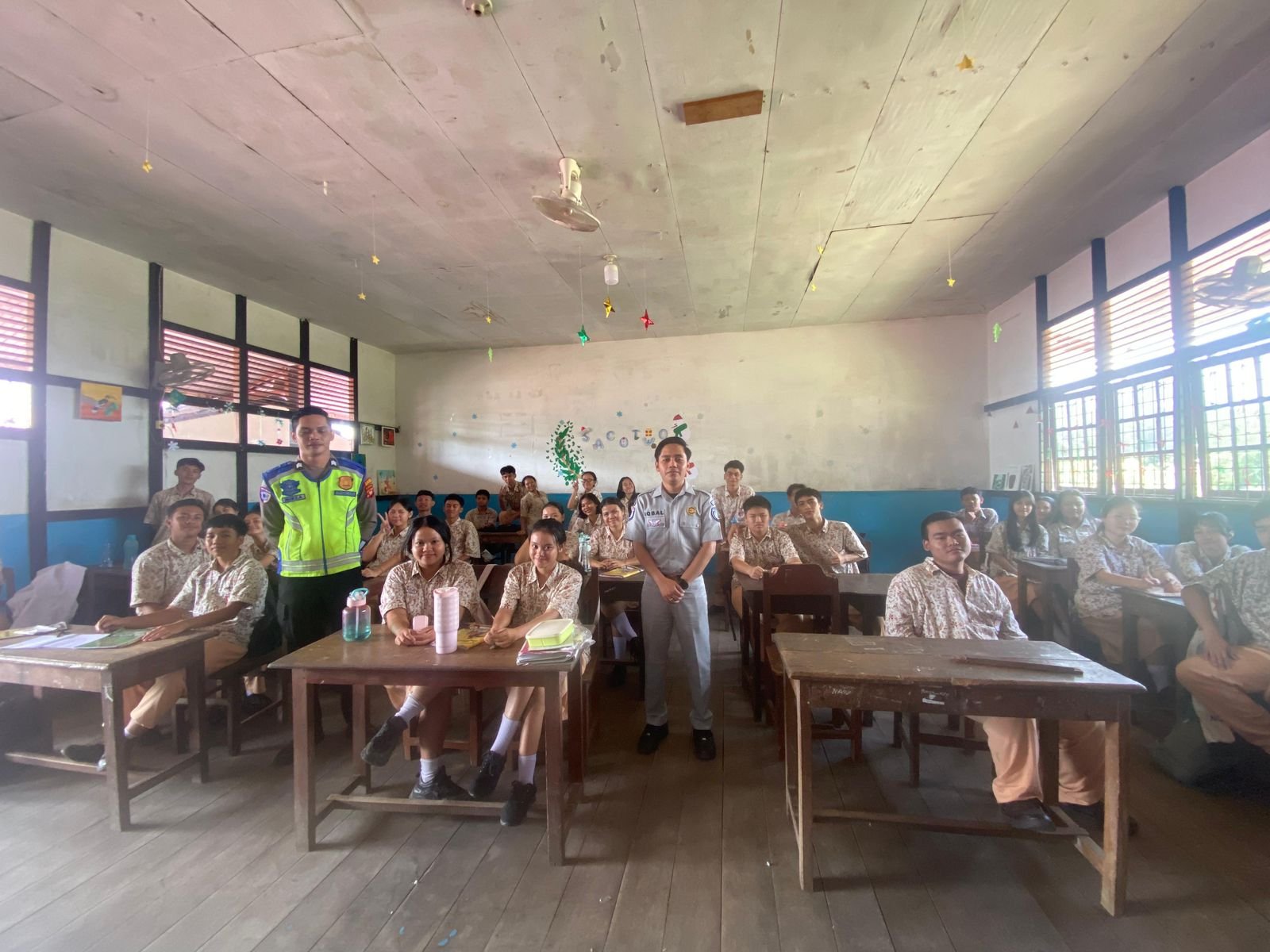 Perkuat Budaya Tertib Berlalu Lintas Jasa Raharja Cabang Sintang Gelar Safety Campaign Kepada Pelajar