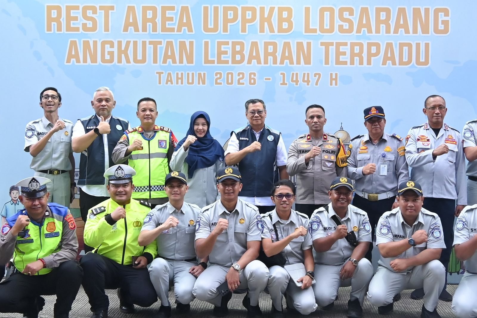 Kunjungan Direktur Operasional PT Jasa Raharja ke Command Information Point Rest Area Jembatan Timbang Losarang