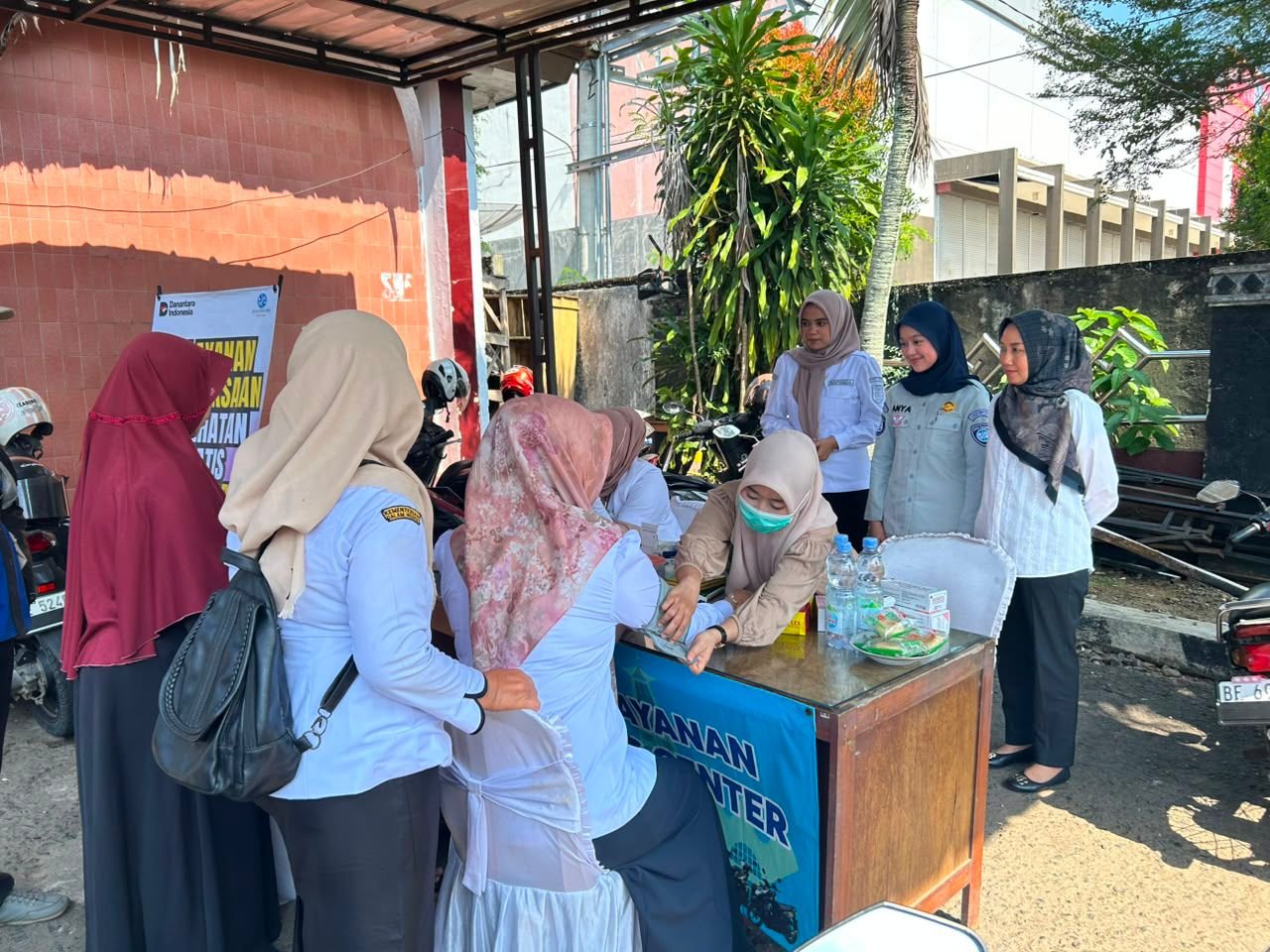 Jasa Raharja Gelar Pelayanan Kesehatan Gratis melalui Program MUKL di Samsat Kotabumi