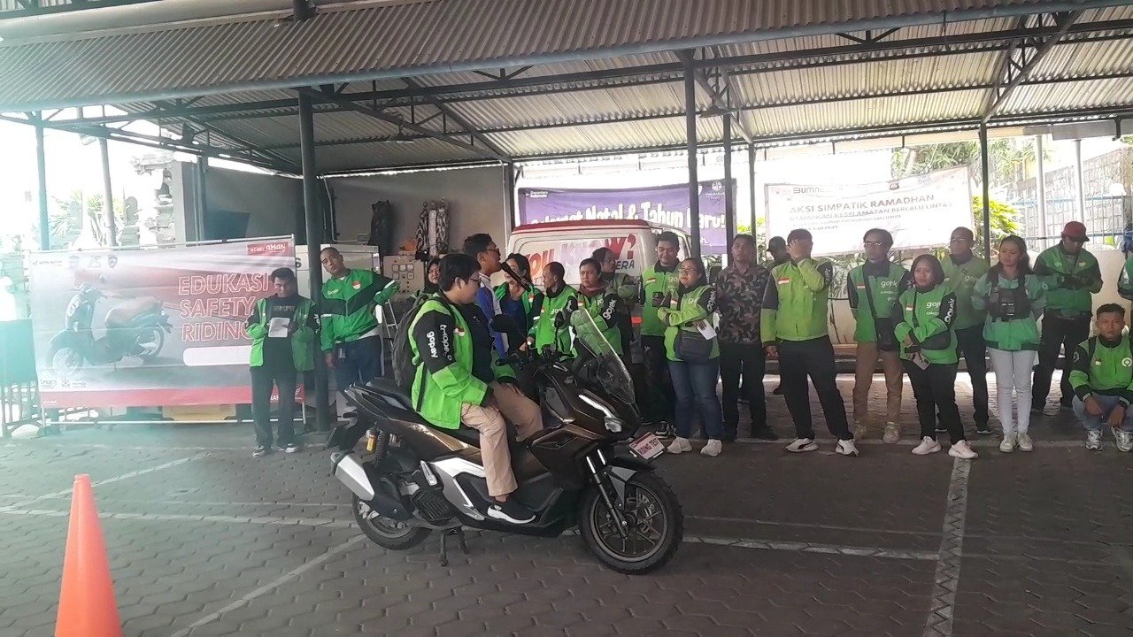 Jasa Raharja Bali Gandeng Pengemudi Ojek Online Percepat Pelaporan Kecelakaan Melalui Fitur Lapor Laka