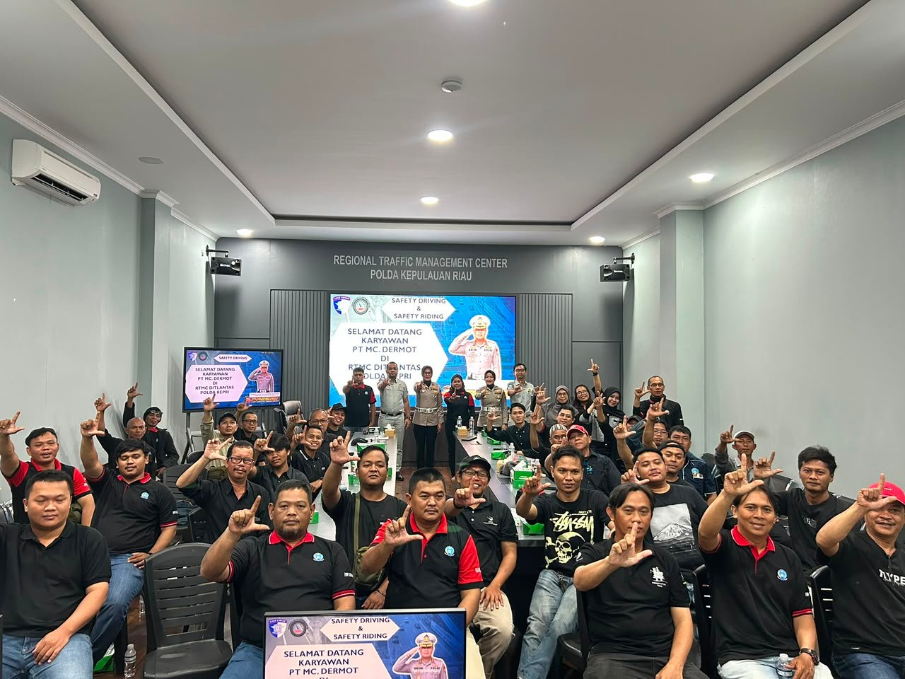 Jasa Raharja dan Kamsel Ditlantas Polda Kepri Gelar Safety Riding dan Sosialisasi PPGD Kepada Serikat Pekerja PT. Mcdermott Indonesia