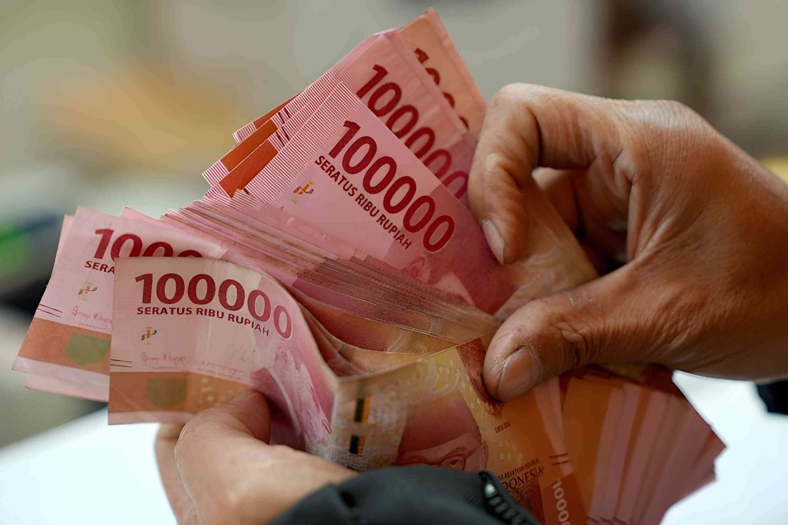 Nilai Tukar Rupiah Awali Perdagangan di Posisi Rp17.948 per Dolar AS